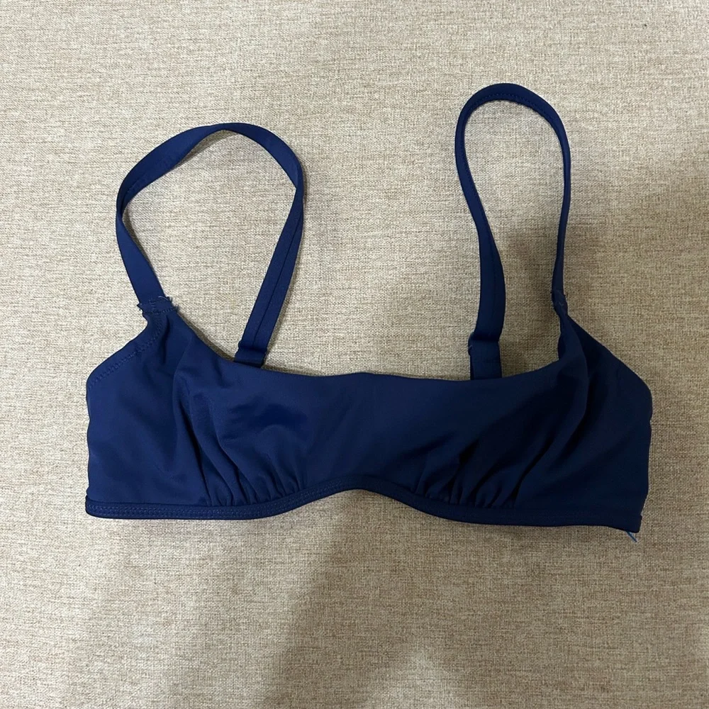 SKIMS Sculpting Swim Ruched Lined Wired Bikini Top in Midnight Size XS NWOT
